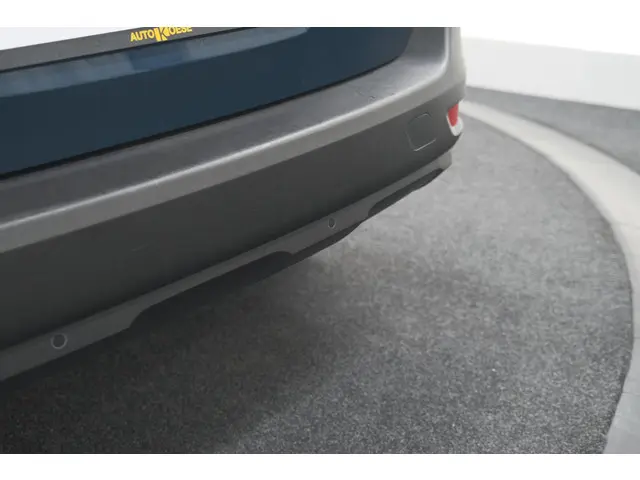 Peugeot 5008 PureTech 130 EAT8 Active Pack 2023 Benzine 23