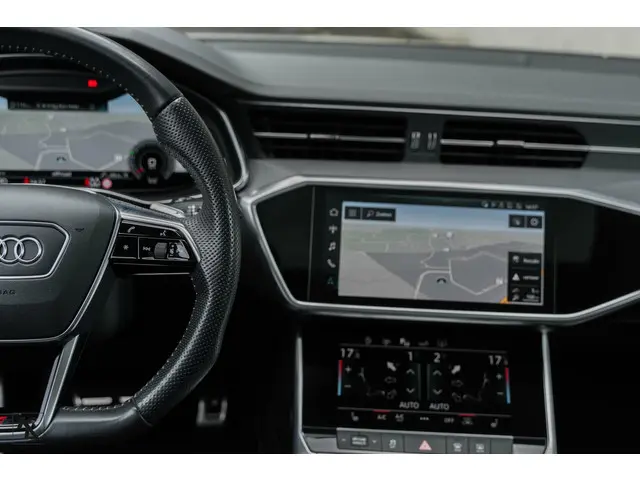 Audi A6 Avant 45 TFSI | 2019 Quattro | S-line 2019 Benzine 33