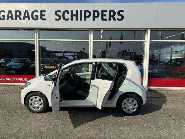 SEAT Mii 1.0 Style Intense 2017 Benzine 11
