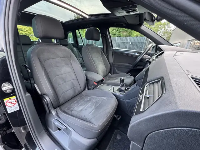 Volkswagen Tiguan 1.4 TSI R-Line Highline 2018 Benzine 7