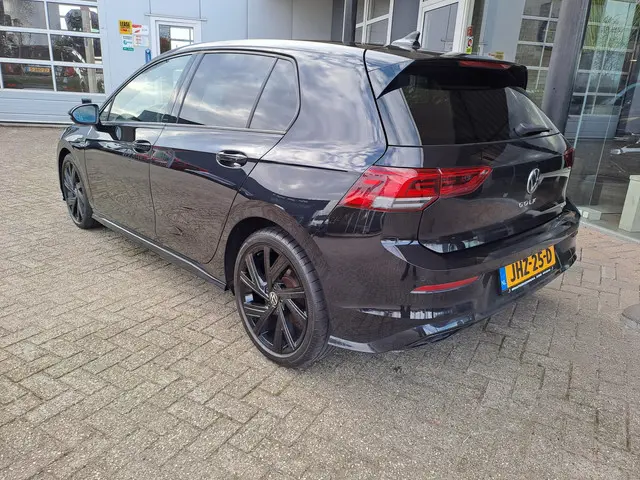 Volkswagen Golf 1.5 eTSI R-Line NIEUWSTAAT 2023 Benzine 3
