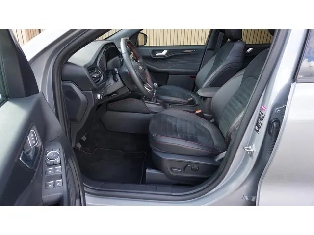 Ford Kuga 1.5 EcoBoost ST-Line X 2022 Benzine 7