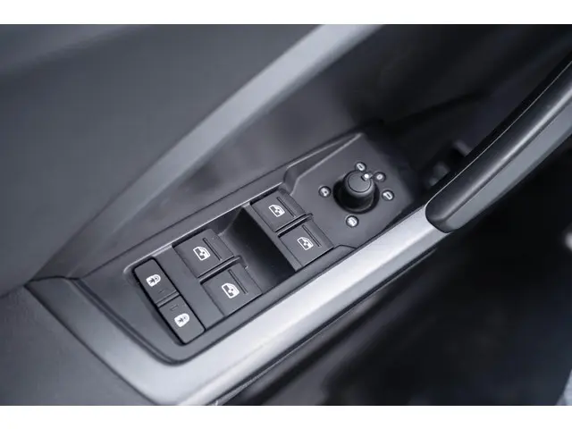 Audi Q3 40 TFSI quattro S Line Pro Line S 2019 Benzine 41