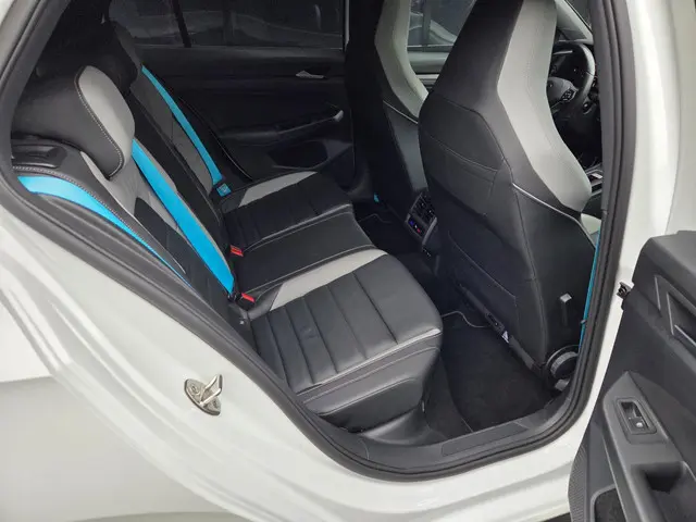 Volkswagen Golf 1.4 eHybrid GTE 2021 Hybride Benzine 12