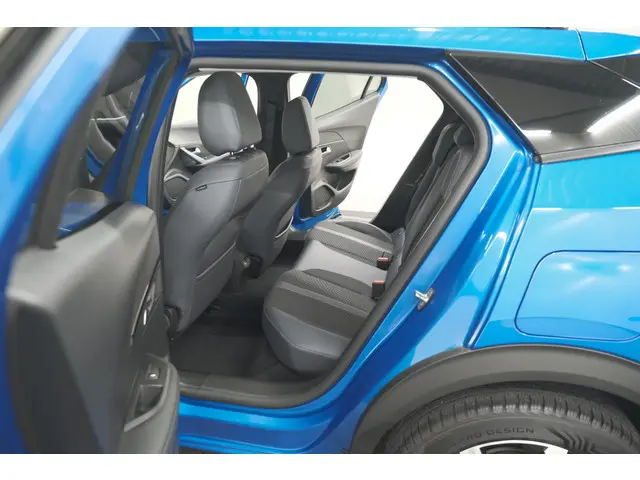 Peugeot 2008 PureTech 130 Allure 2020 Benzine 28