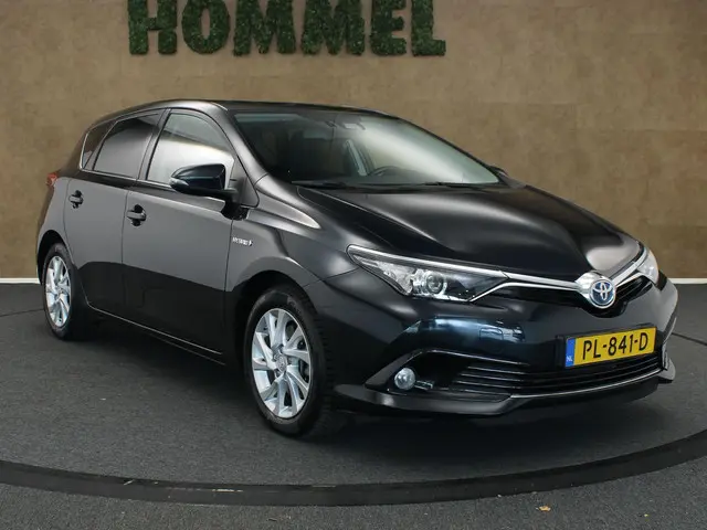 Toyota Auris 2