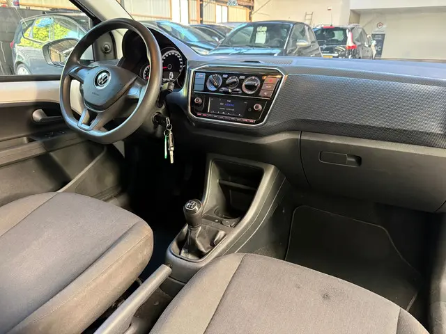 Volkswagen up! 1.0 Airco 2022 Benzine 3