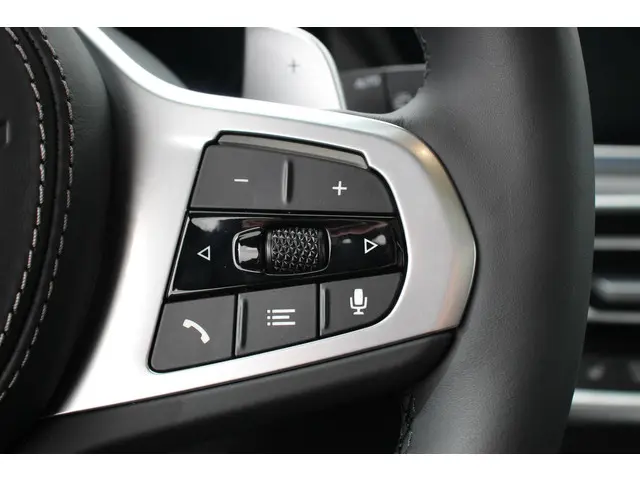 BMW X5 xDrive45e High Executive 2023 Hybride Benzine 22