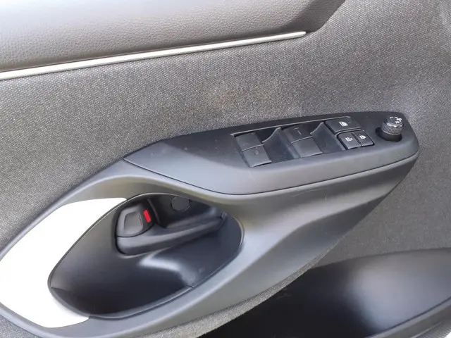 Toyota Yaris 1.5 Hybrid Dynamic 2020 Hybride Benzine 13