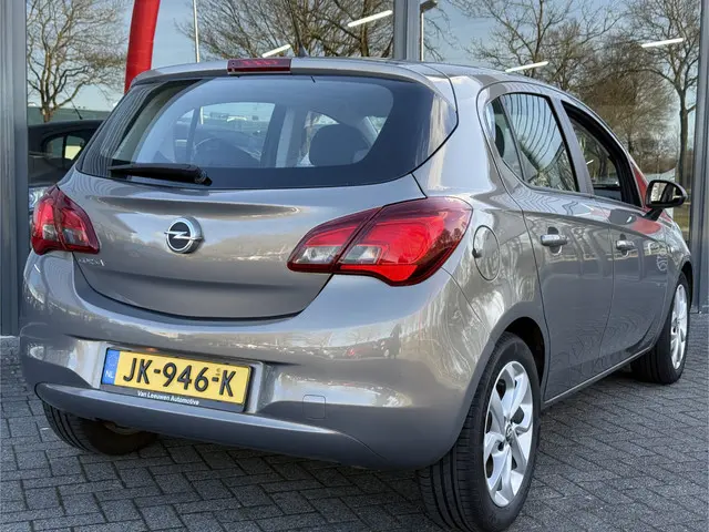 Opel Corsa 1.4 Edition 2015 Benzine 17