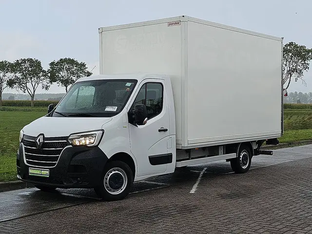 Renault Master 2.3 2023 Diesel 2
