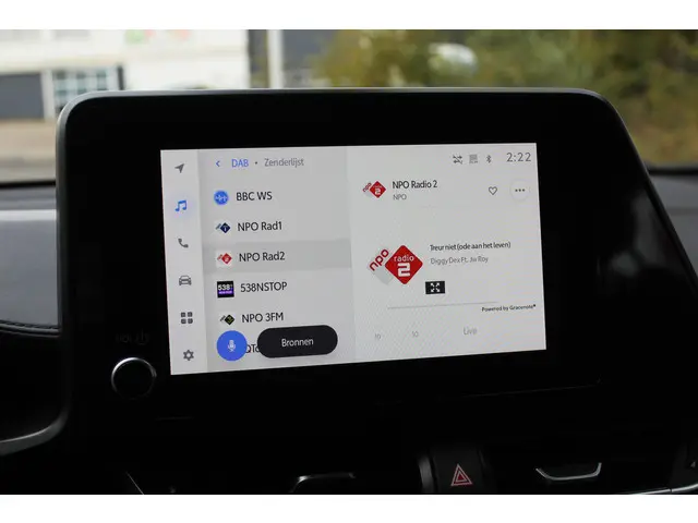 Toyota C-HR 1.8 Hybrid Dynamic 2023 Hybride Benzine 24
