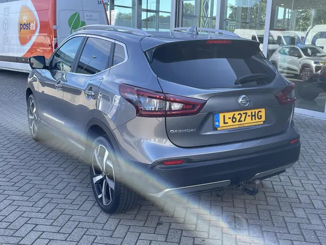 Nissan QASHQAI 1.3 DIG-T Premium Edition 2021 Benzine 6