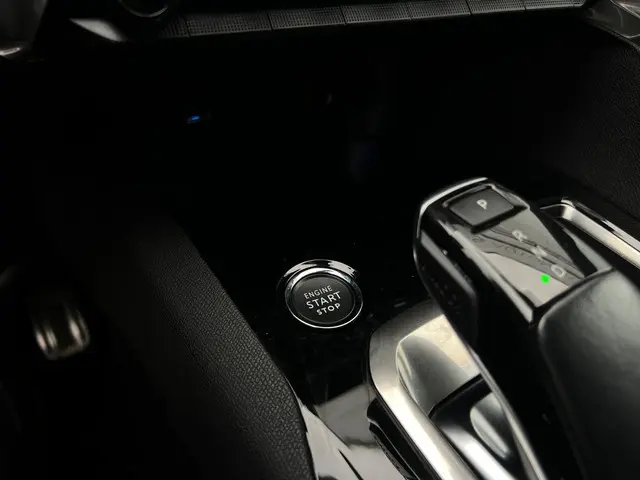 Peugeot 5008 1.2 PureTech GT-Line 2023 Benzine 19