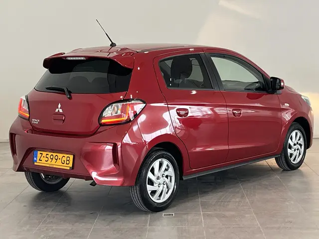 Mitsubishi Space Star 1.2 Dynamic 2024 Benzine 30