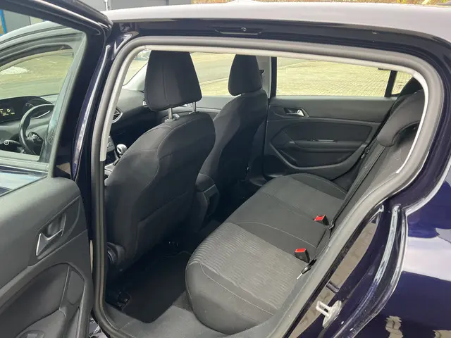 Peugeot 308 1.6 THP Active 2014 Benzine 18