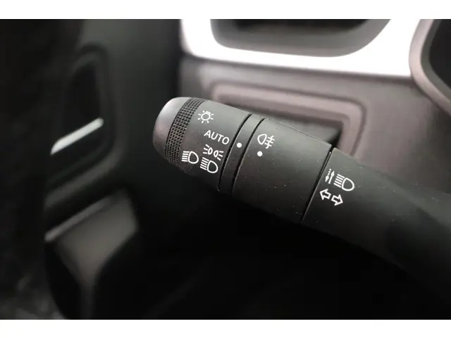 Renault Captur 1.0 TCe 90 evolution 2024 Benzine 15