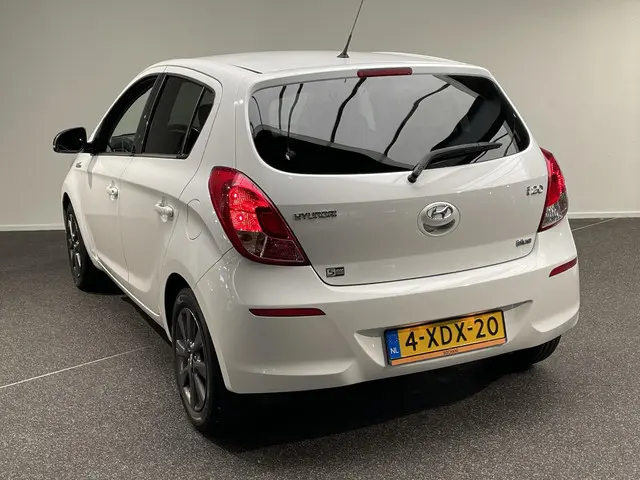 Hyundai i20 1.2i Go! 2015 Benzine 5