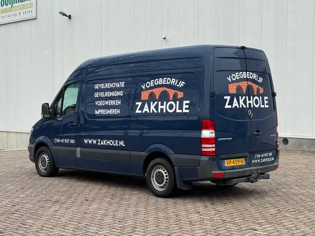 Mercedes-Benz Sprinter 3