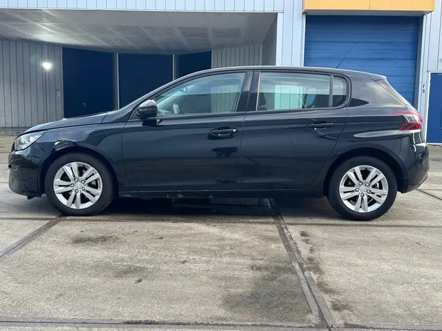 Peugeot 308 2