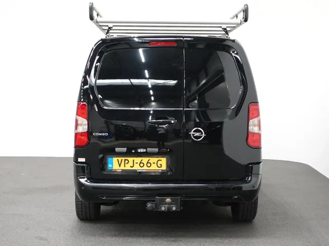 Opel Combo 130pk Automaat L2H1 Edition 2022 Diesel 4