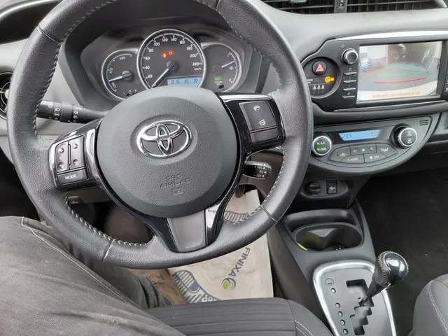 Toyota Yaris 1.5 Hybrid Active 2019 Hybride Benzine 4