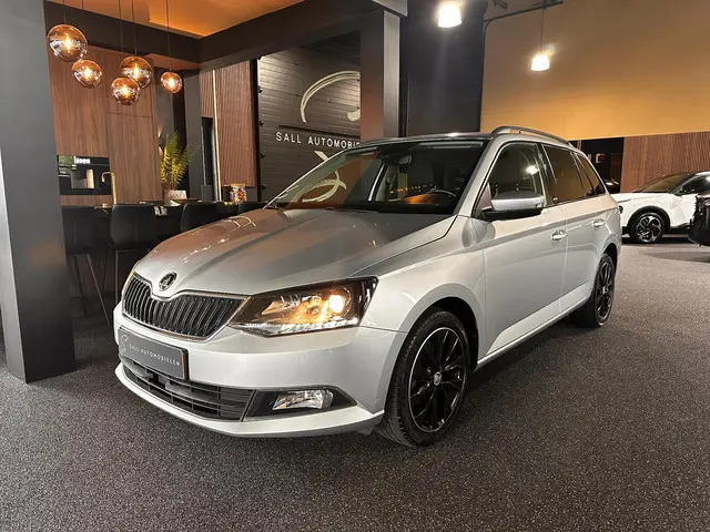 Škoda Fabia Combi 1.2 TSI JOY 2016 Benzine