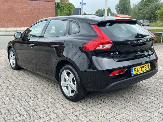 Volvo V40 3