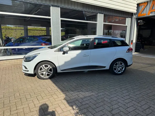 Renault Clio Estate 0.9 TCe Zen 2019 Benzine 2