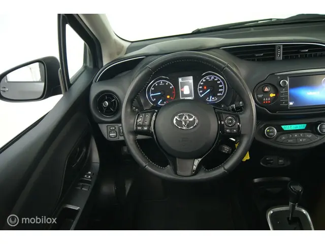 Toyota Yaris 1.5 VVT-i Design 2017 Benzine 23