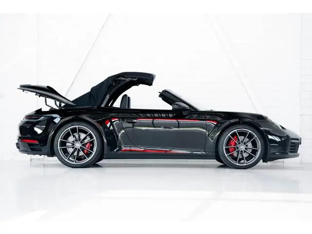 Porsche 911 Carrera Cabriolet 2020 Benzine 5