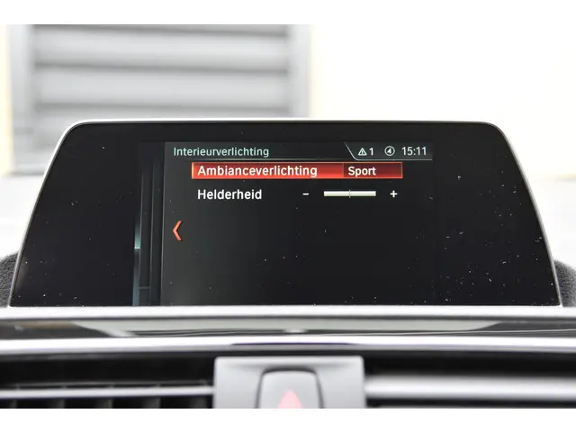 BMW 1 Serie 118i Edition Sport Line 2017 Benzine 23