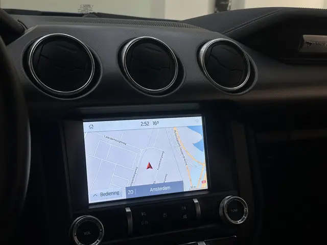 Ford Mustang 5.0 V8 GT Performance 2024 Benzine 26