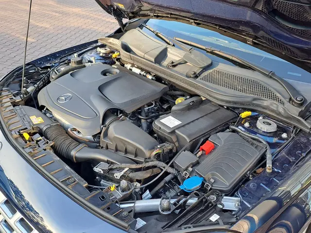 Mercedes-Benz GLA 180 Activity Edition 2017 Benzine 11