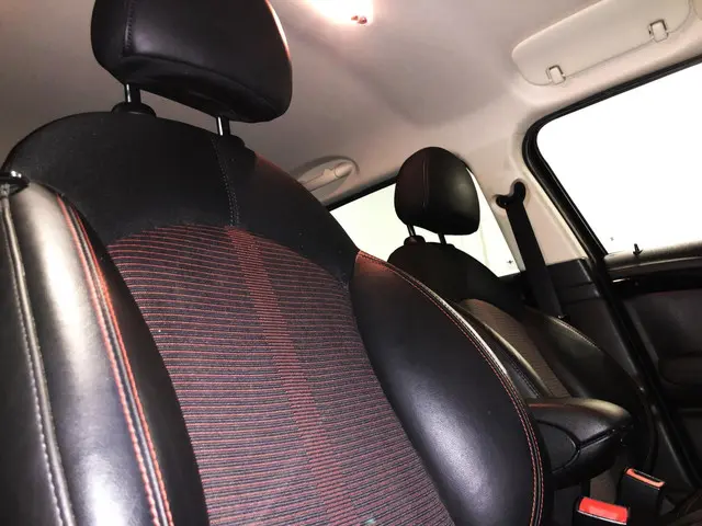 MINI Countryman Mini 1.6/NAVI/USB/PDC/TOPSTAAT! 2014 Benzine 25