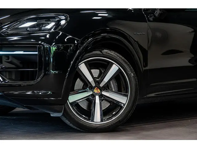 Porsche Cayenne Coupé 3.0 E-Hybrid 2024 Hybride Benzine 7