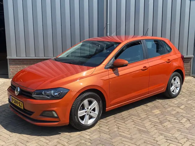 Volkswagen Polo 2