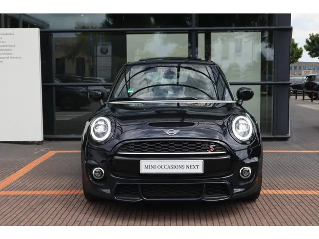 MINI 5-Deurs Cooper S 2020 Benzine 3