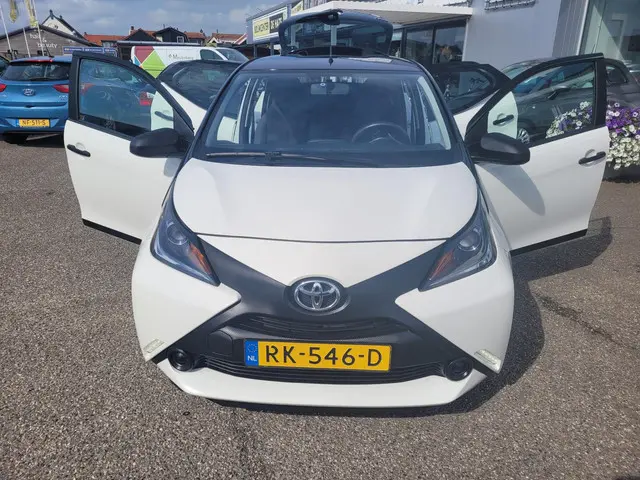 Toyota Aygo 1.0 VVT-i x-fun 2018 Benzine 7