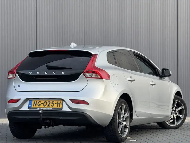 Volvo V40 2.0 D2 Nordic+ 2016 Diesel 2