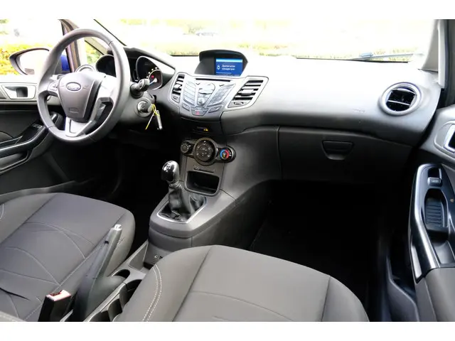 Ford Fiesta 1.0 Style 5-dsrs Navi|Airco|LMV 2015 Benzine 5