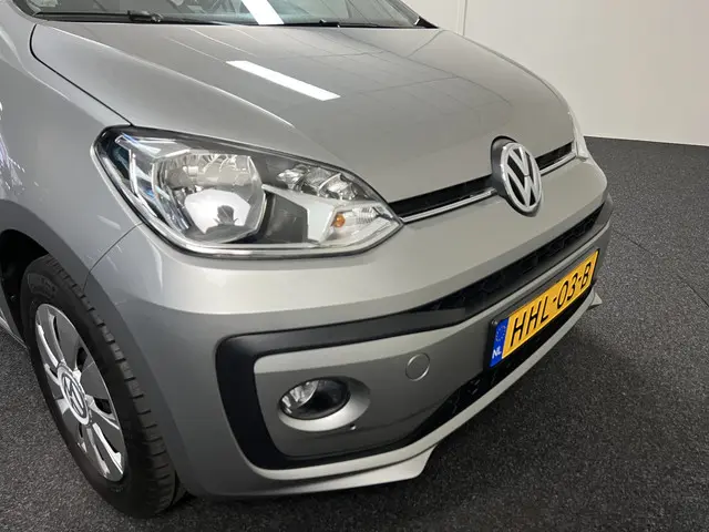 Volkswagen up! 1.0 BMT move up! 2019 Benzine 33