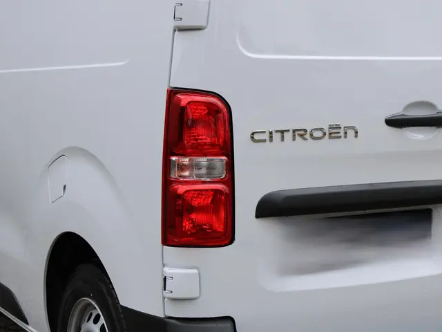 Citroën Jumpy 2.0 BlueHDI 145 S&S L3 2024 Diesel 10