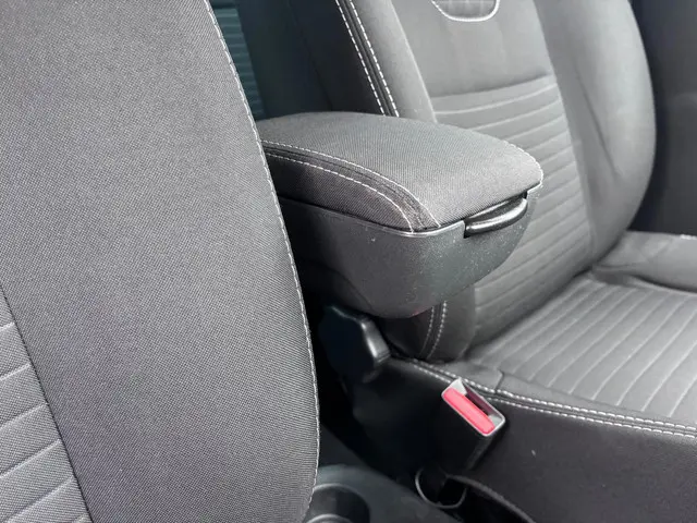 Renault Clio 0.9 TCe Eco2 Limited 2016 Benzine 17