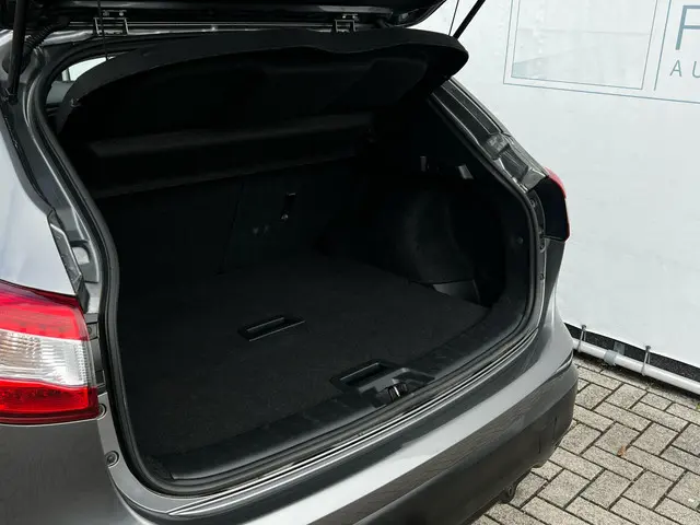 Nissan QASHQAI 1.2 N-Connecta 2016 Benzine 17