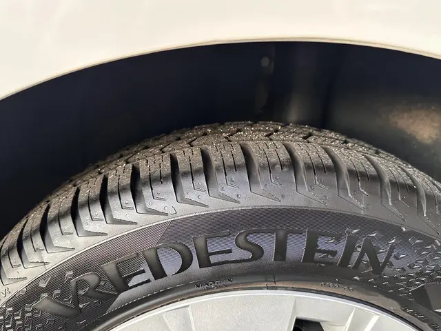 Volkswagen up! 1.0 BMT move up! 2019 Benzine 10