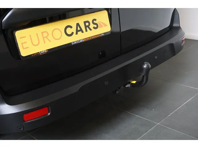 Ford Transit Connect 3