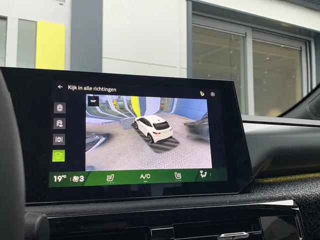 Renault Clio 1.8 Hybrid 160 techno 2026 Hybride Benzine 15