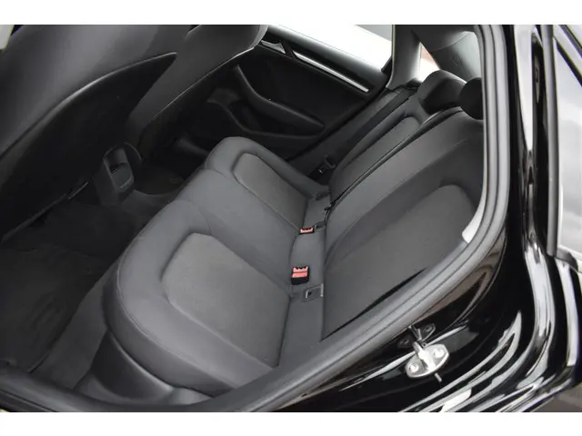 Audi A3 Limousine 1.0 TFSI Design Pro Line 2018 Benzine 10