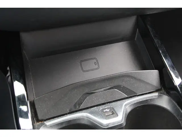 BMW 1 Serie 116d Executive Edition 2020 Diesel 37